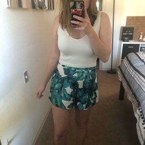 Leaf Print Flowy Shorts